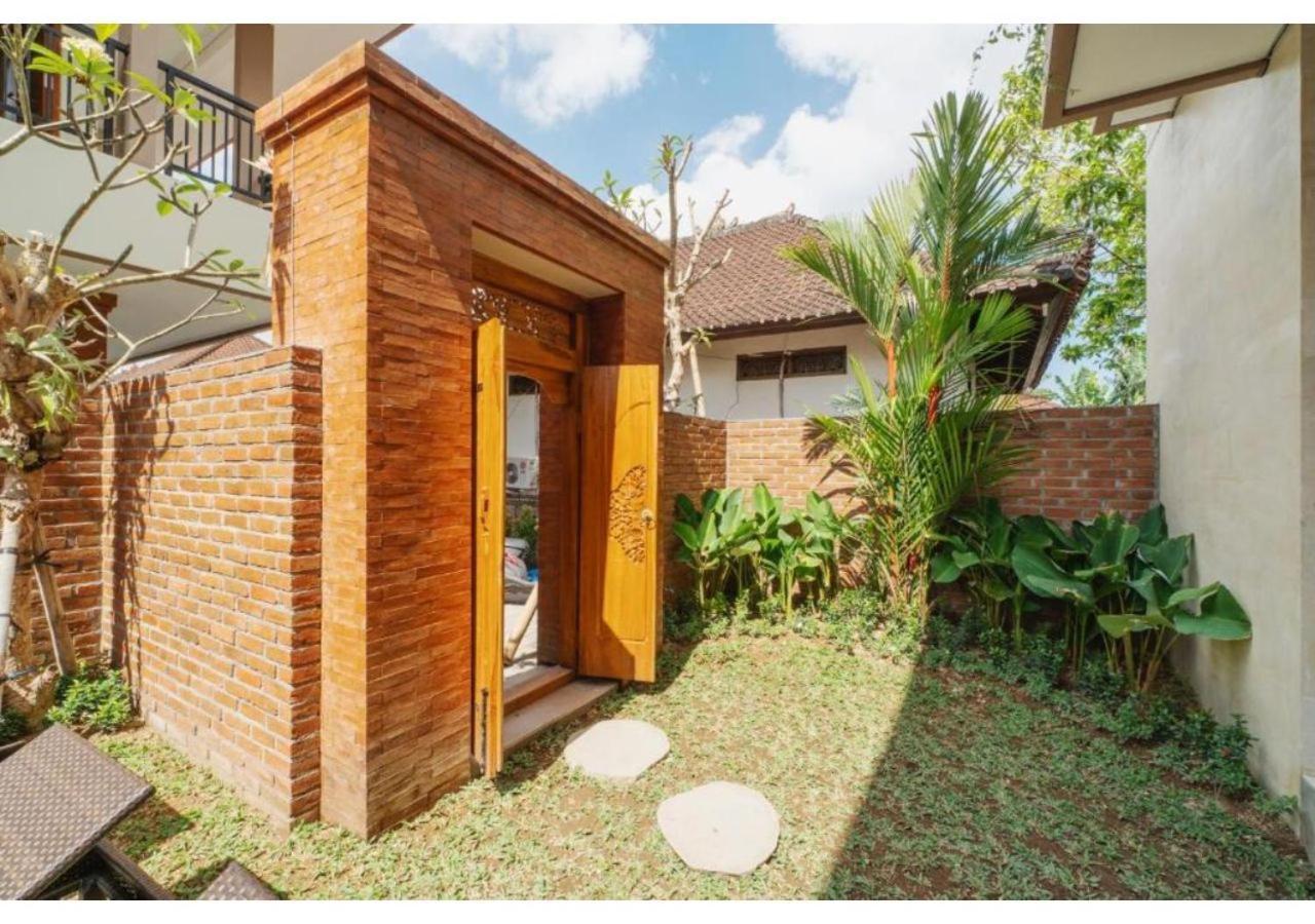 Komala Homestay Canggu  Exterior photo